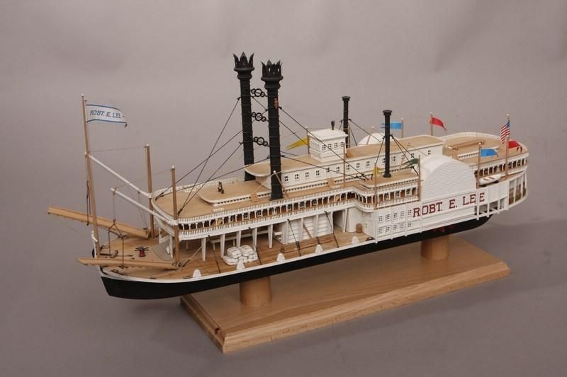 Amati Robert E.Lee houten scheepsmodel 1:150