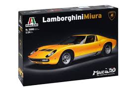 Italeri Lamborghini Miura in 1:24 bouwpakket