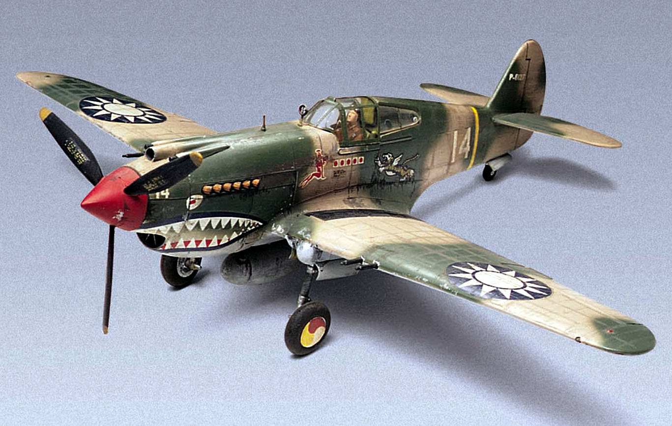 Revell P-40B Tiger Shark in 1:48 bouwpakket