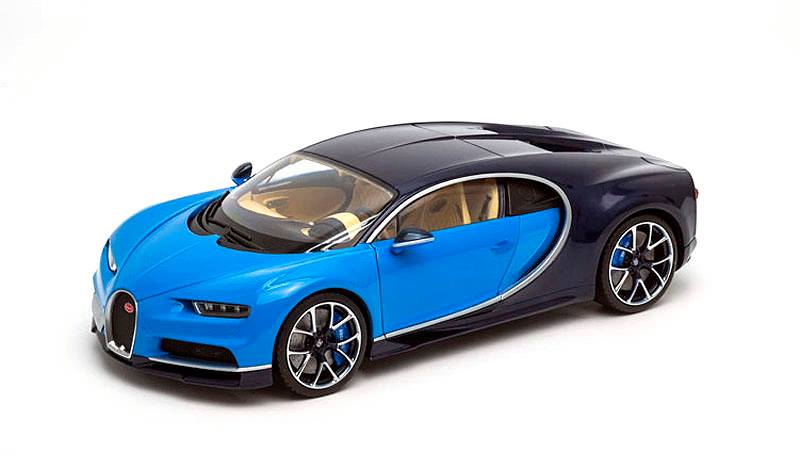 Welly Bugatti Chiron licht blauw-donker blauw - 1:24