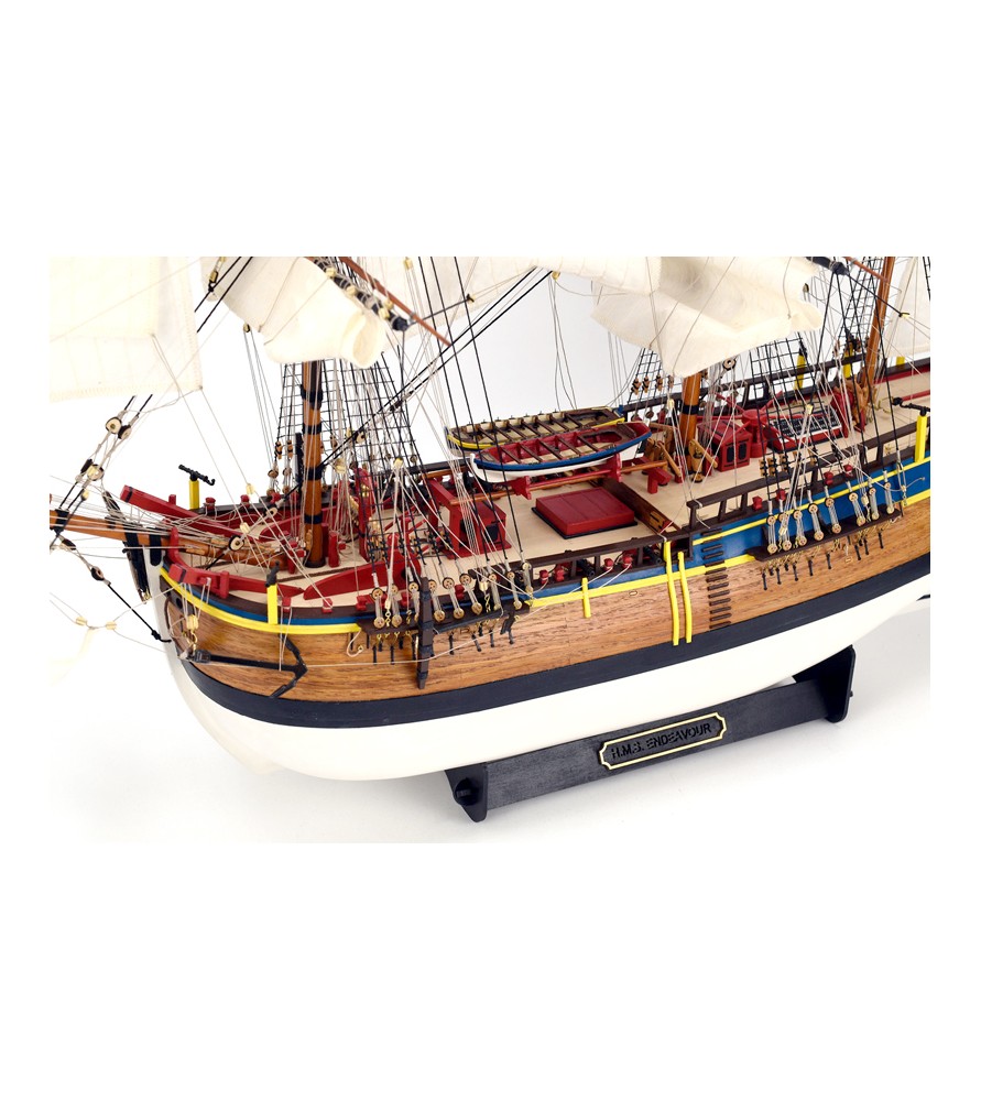Artesania Latina HMS ENDEAVOUR houten scheepsmodel 1:65