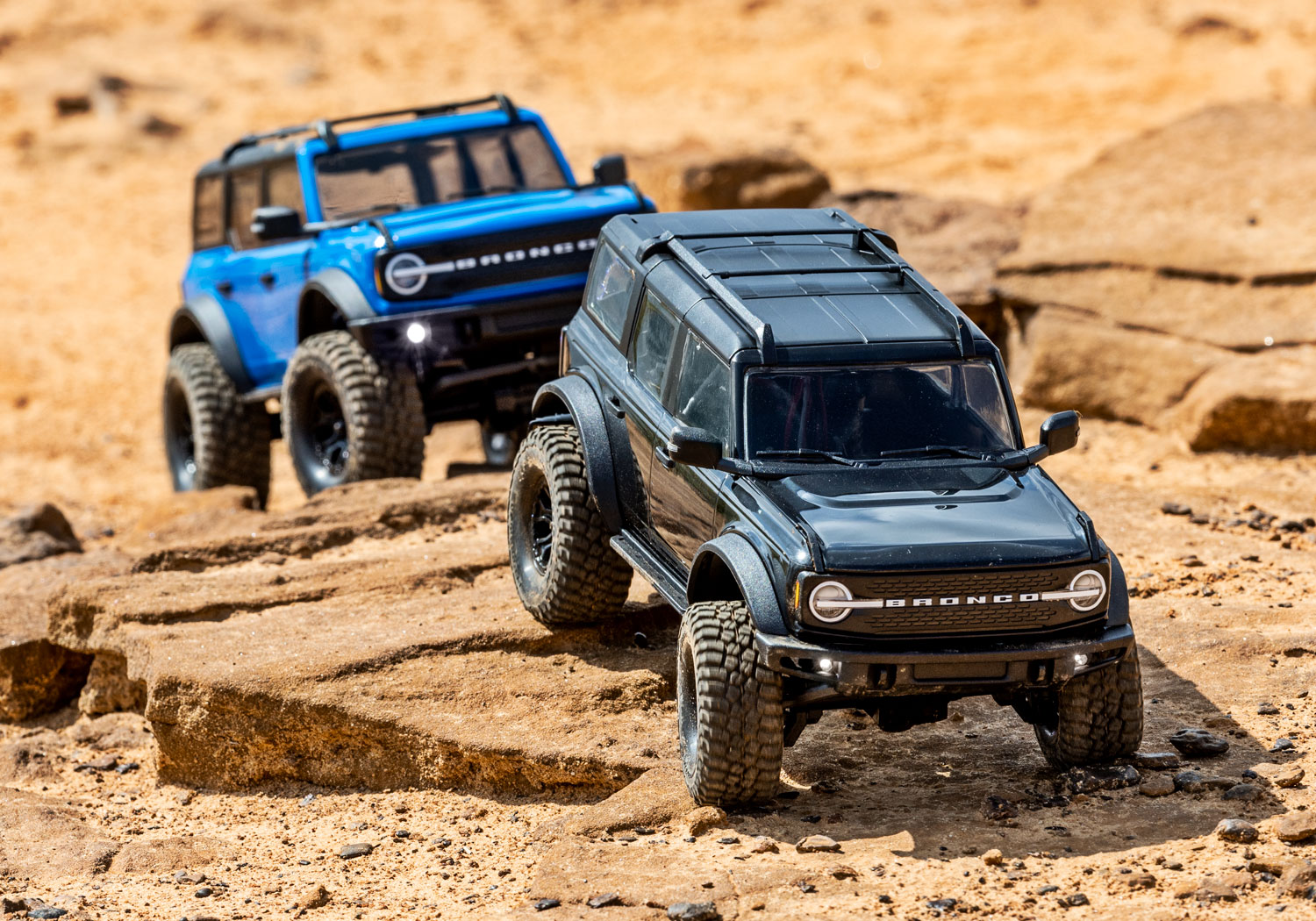 Traxxas TRX-4M 1/18 Scale and Trail Crawler Ford Bronco 4WD Electric Truck - Wit