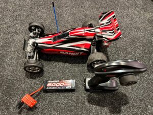traxxas bandit xl5 2wd electro buggy rtr 2.4ghz rood met traxxas 5000mah 7.4v lipo accu in een top staat!