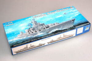 trumpeter moskva russian navy  in 1:350 bouwpakket