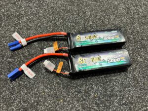 2x gens ace 5000mah 3s 11.1 volt 60c lipo batterijen in een prima staat!
