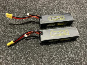 2x gens ace bashing series 6800mah 11.1v 120c 3s1p lipo batterij ec5 stekker (licht gebruikt)!