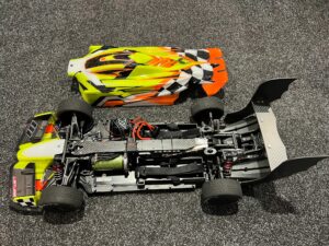 arrma limitless 1/7 speed basher 4wd roller (160 km/h)