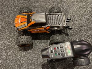 ftx tracer 1/16 4wd brushless electro monster truck rtr in een leuke staat