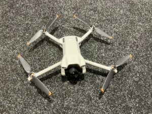 dji mini 3 (drone only zonder accu) gimbal probleem (vliegt verder wel)!