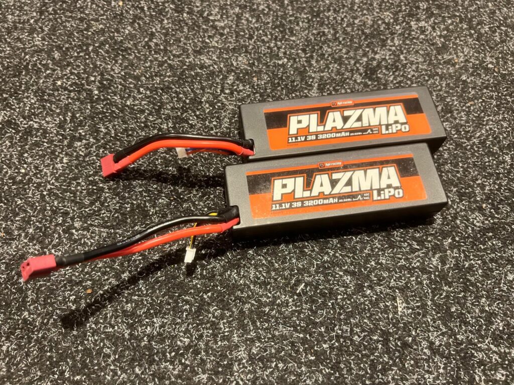 2x hpi plazma 11.1v 3200mah 40c 80c lipo battery pack in een top staat met garantie!