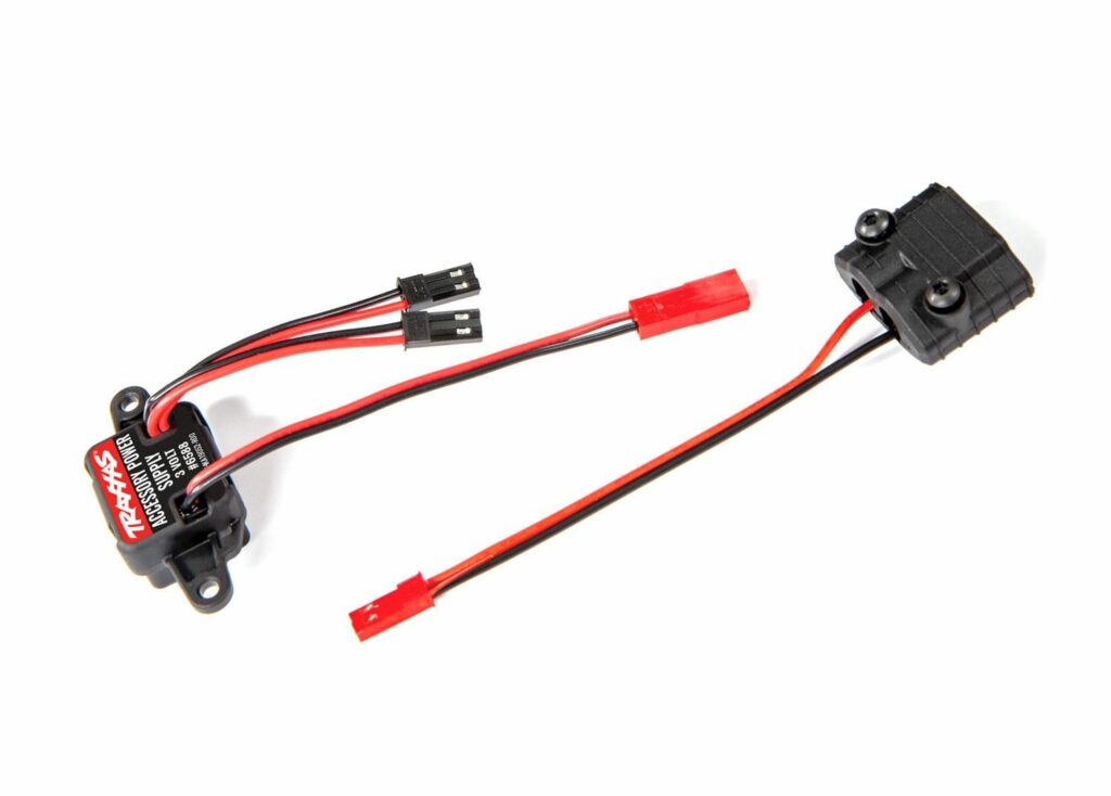 traxxas accessory power supply (regulated, 3v, 3 amp)/ power tap connector (with cable)/ 3x10 bcs (2)/ 2.6x8 bcs (2) trx6588