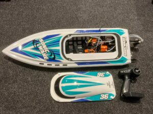 pro boat sonicwake v2 36 self righting brushless deep v rtr wit (versie 2023) (stickers laten een beetje los)!