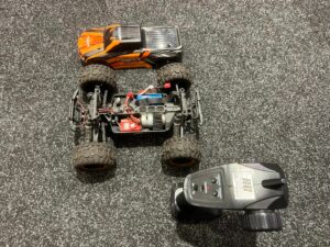 ftx tracer 1/16 4wd electro monster truck rtr – oranje (gebruikt maar in orde)!