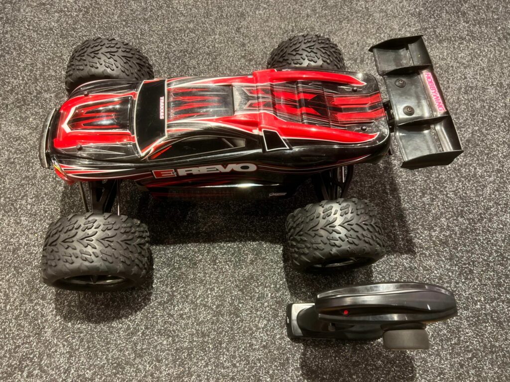 traxxas e revo 1/8 brushless monster truck rtr (werkt naar toebehoren)!