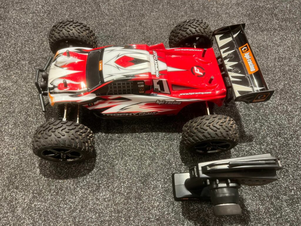 hpi trophy truggy 1/8 flux brushless 4wd rtr 2.4ghz auto is in orde!