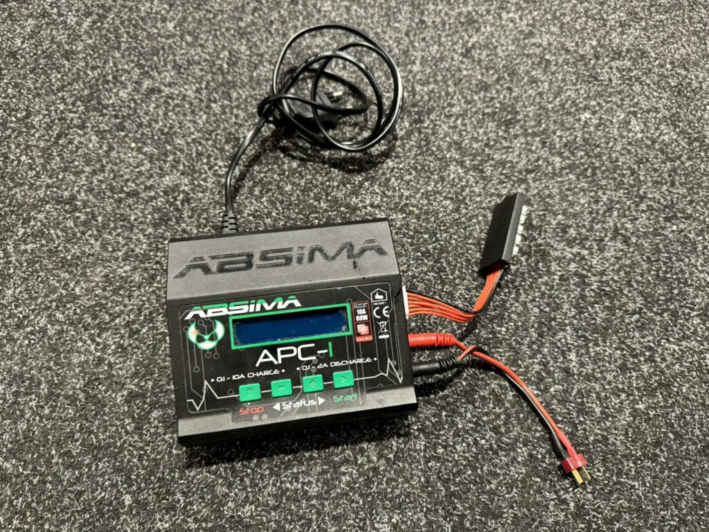 absima apc 1 snellader (80w, lipo, nimh, lihv etc) (gebruikt) maar in een goede staat!