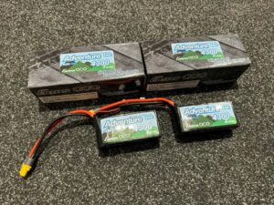 2x gens ace 4300mah 11.4v 3s1p 50c 100c lipo batterij (crawlers) (versie 2022) echt als nieuw met garantie!