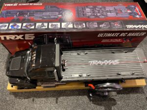 traxxas trx 6 ultimate rc hauler truck 6×6 rtr black + traxxas pro scale remote operated winch! nieuw met diverse upgrades!
