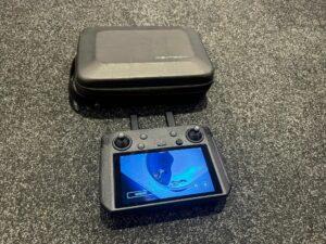 dji smart controller rm500 compleet met pgytech tasje en 6 maanden garantie (gebruikt)!