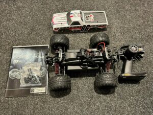 hpi savage xs flux chevrolet el camino ss brushless monster truck rtr 2.4ghz in een prima staat!