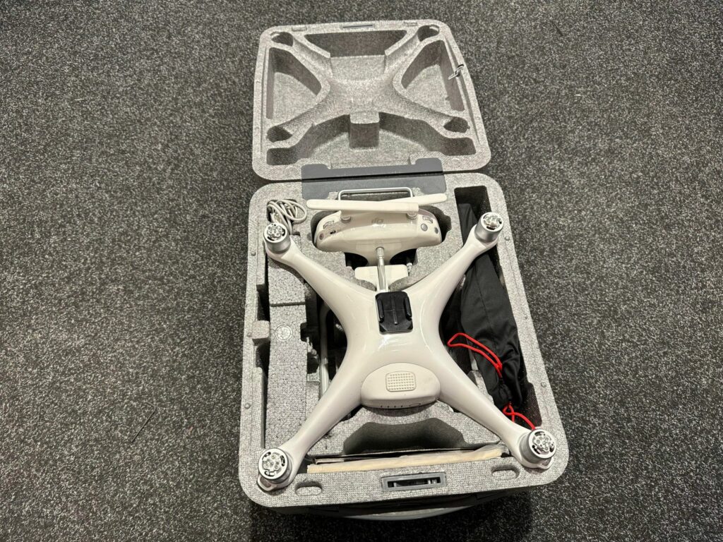 dji phantom 4 drone compleet met accu, lader en zender!