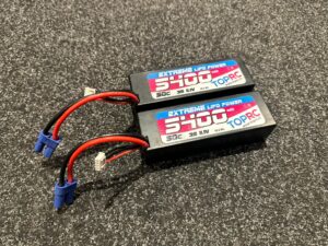 2x trc 5400mah 3s 11.1v lipo hardcase batterijen in een goede staat!