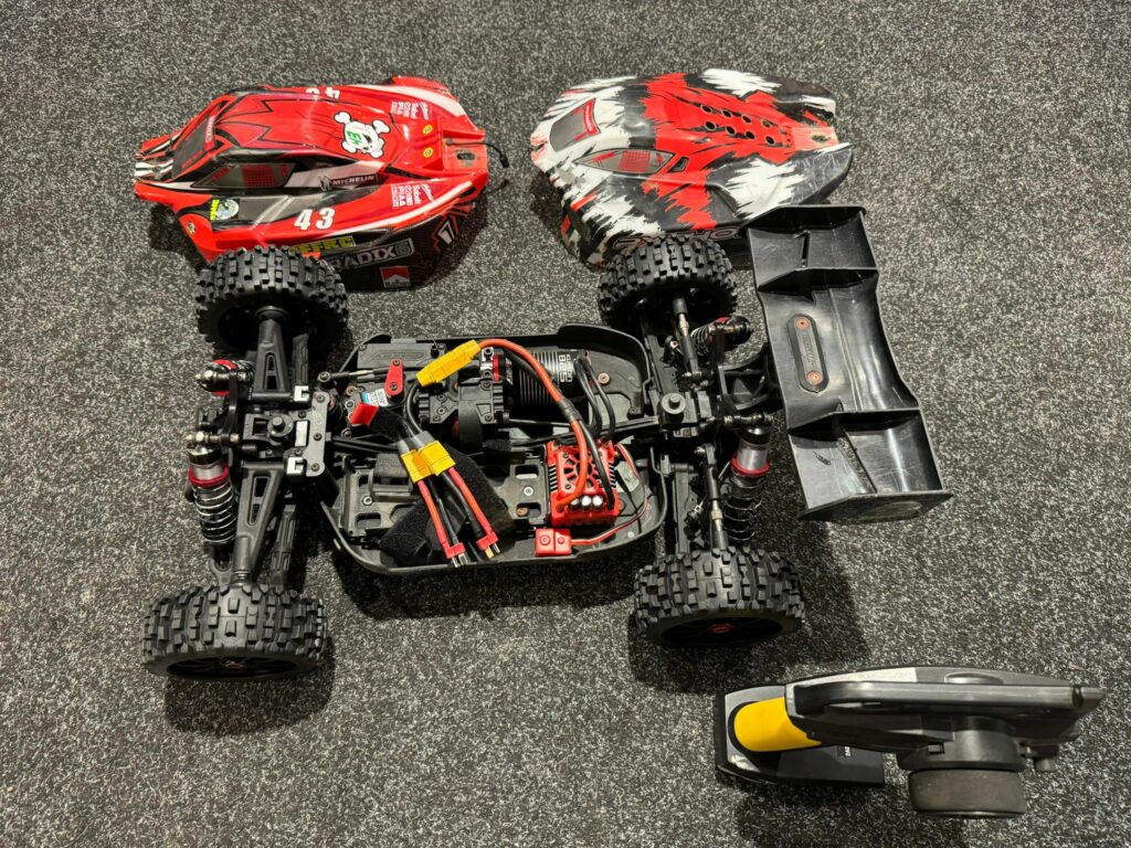 team corally radix xp 6s model 2022 1/8 buggy ep rtr met 2e body en 30kg servo (gebruikt)!