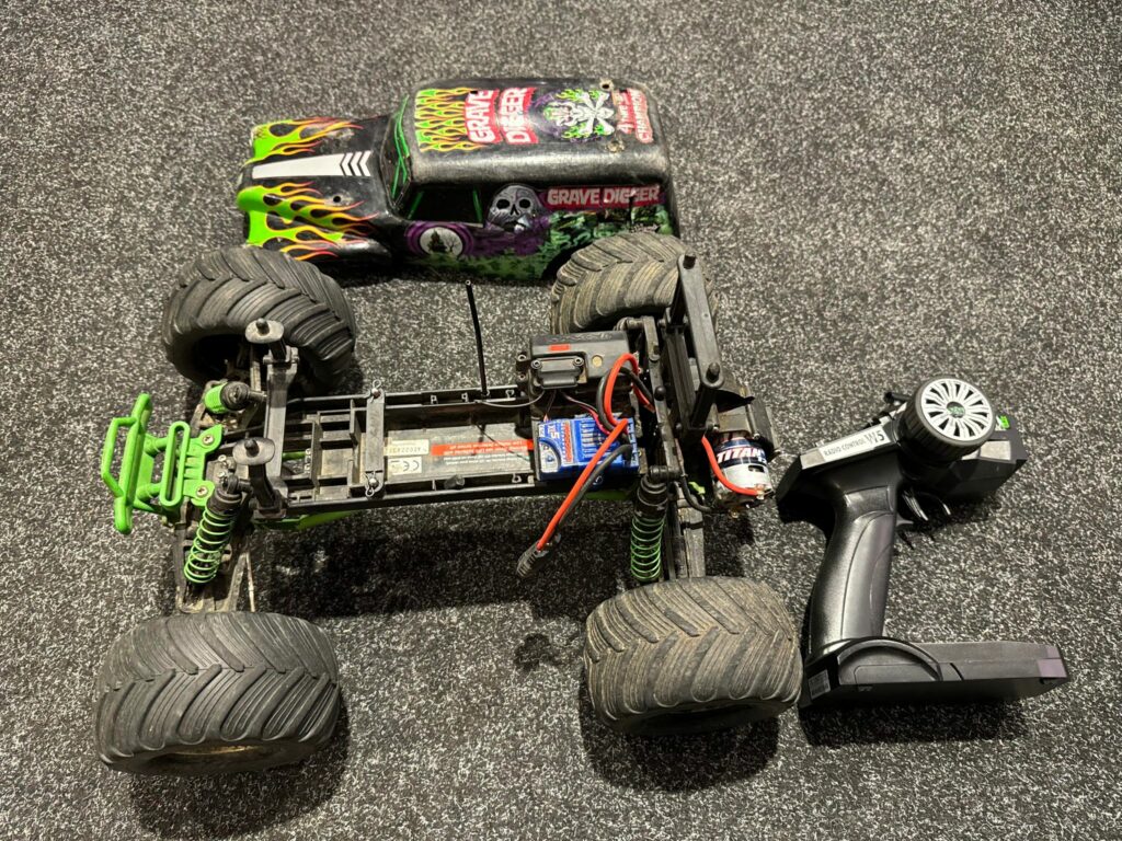 traxxas grave digger 2wd xl5 brushed monster truck (opknapper / geen garantie)!