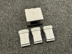 3x dji mini 3 pro / dji mini 3 batterijen met dji docking in een top staat met garantie!