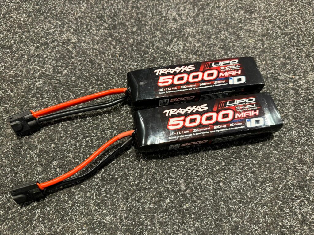 2x traxxas power cell lipo 5000mah 11.1v 3s 25c id trx2872x echt als nieuw met garantie!