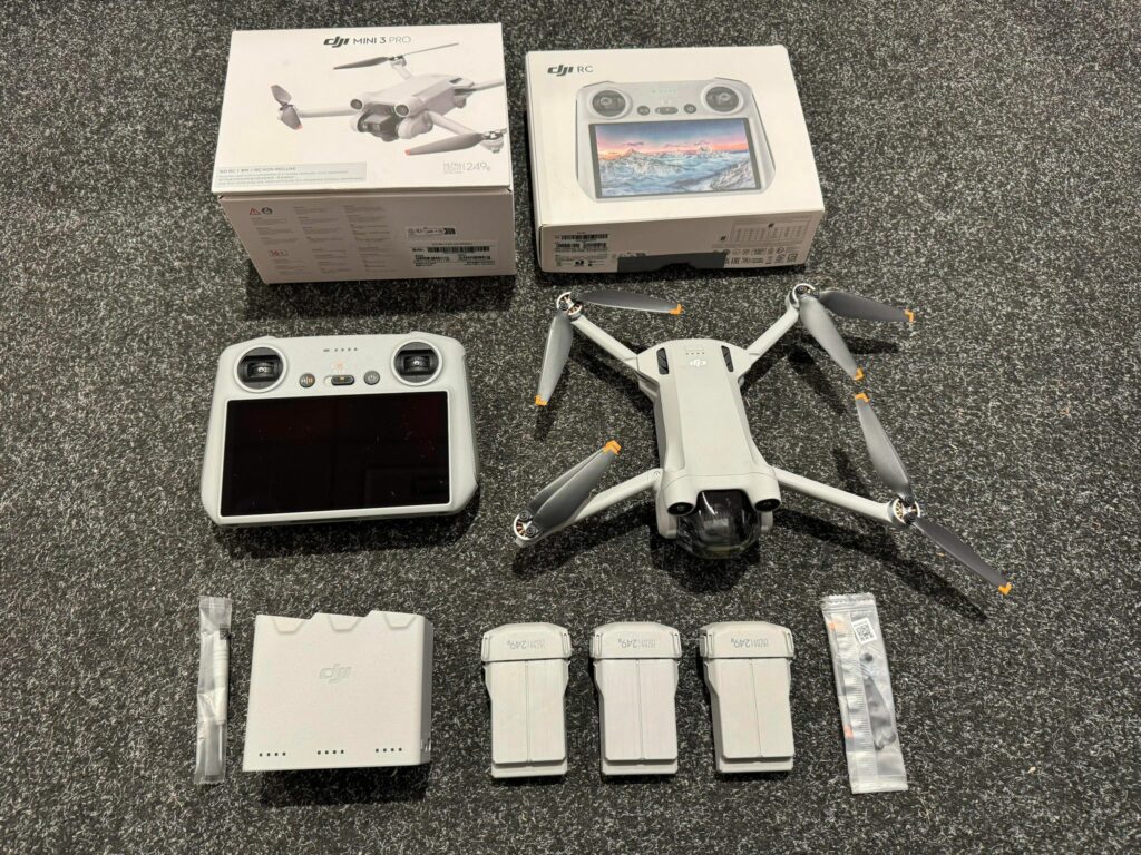 dji mini 3 pro met dji smart controller en dji fly more combo in een top staat met 1 jaar garantie!