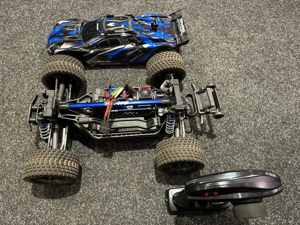 traxxas rustler 4x4 ultimate vxl brushless stadium truck rtr tsm 2.4ghz blauw echt in een top staat als nieuw met garantie!