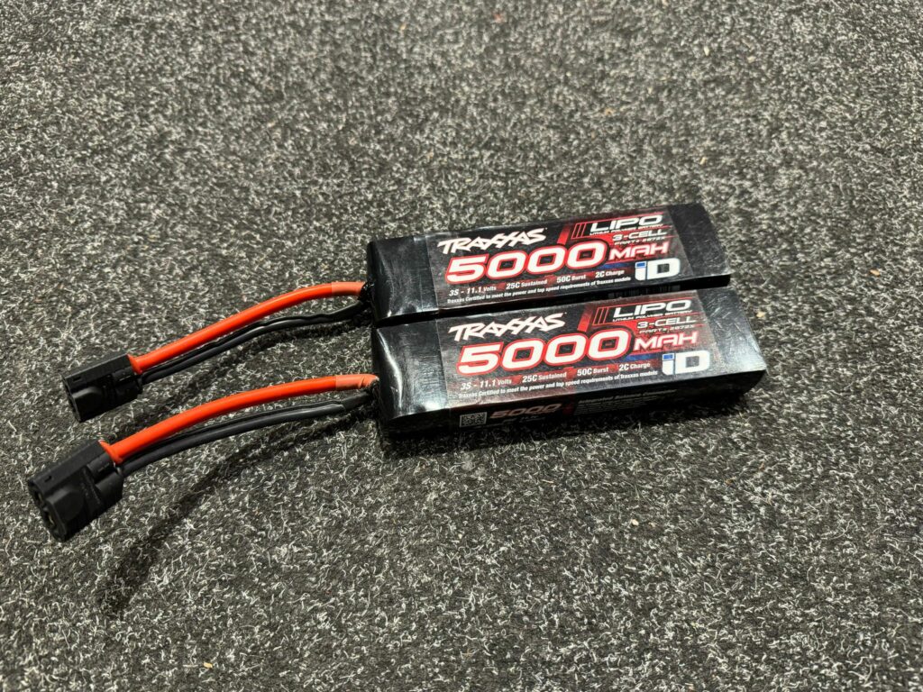 2x traxxas power cell lipo 5000mah 11.1v 3s 25c id – trx2872x echt als nieuw!