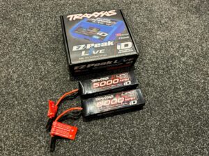 traxxas combo pack 2x 2872x 11.1v lipo & 1x traxxas 12a charger in een top staat met garantie!
