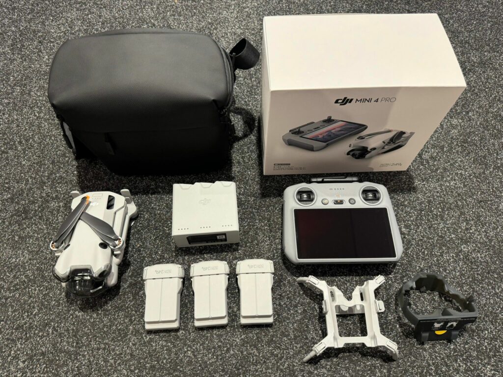 dji mini 4 pro fly more combo met rc331 smart controller echt in een top staat bijna niet mee gevlogen!