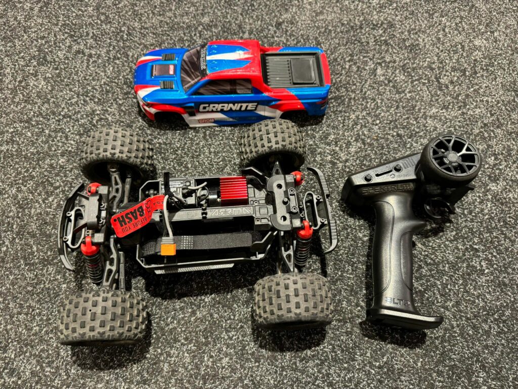 arrma 1/18 granite grom mega 380 brushed 4x4 monster truck rtr (gebruikt) zonder accu en lader!