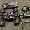 traxxas e revo 1/16 vxl brushless monster truck rtr met yellow rc 2200mah lipo batterij in een goede staat (enkel stuurinrichting maken / niet in orde)!