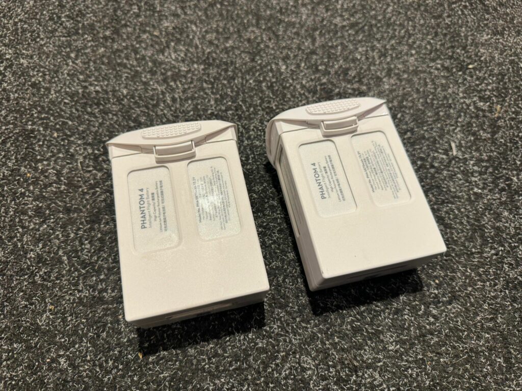 dji phantom 4 pro 5870mah batterijen in een goede staat!