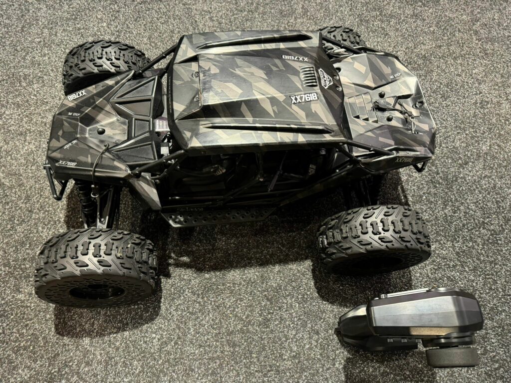 arrma 1/7 fireteam 6s 4wd blx speed assault vehicle rtr zwart in een goede staat met 1 jaar garantie!