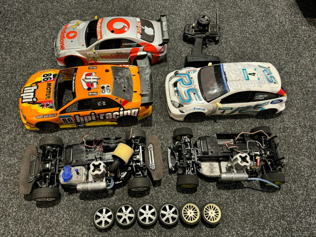 2x tamiya nitro onroad rc auto's met 3x body (geen garantie / leuk voor de hobbyist / niet compleet)!