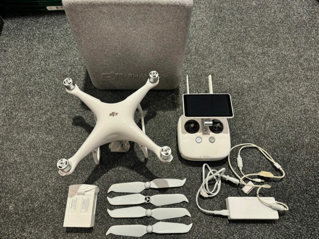 dji phantom 4 pro met lcd zender en filterset compleet geleverd met 1 jaar garantie!