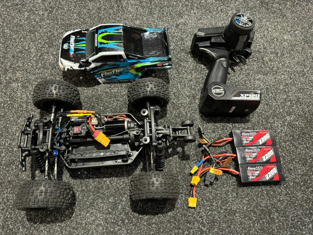 team associated reflex 14mt monster truck rtr compleet met 3x gens ace 2200mah 2s lipo batterijen!