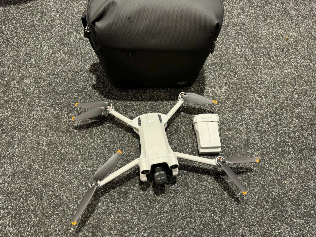 dji mini 3 pro single unit (zonder zender) (gimbal niet in orde)!