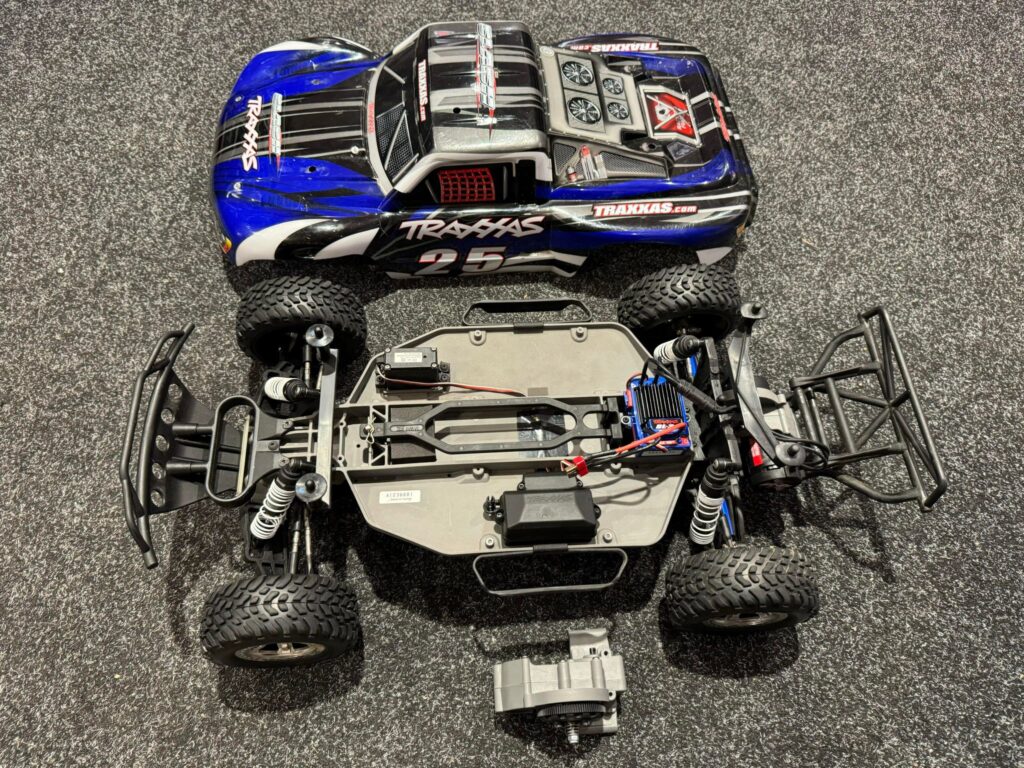 traxxas 2wd bl 2s brushless short course truck met metalen achterassen (zonder zender en ontvanger)!