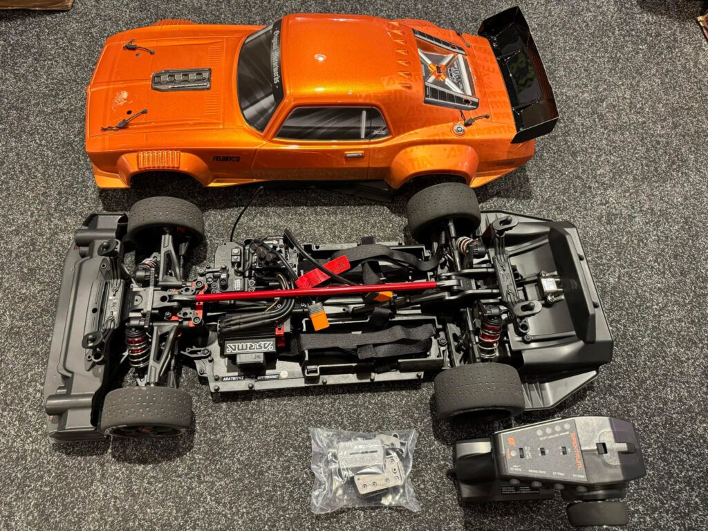 arrma felony 6s blx 1/7 brushless street basher muscle car 4wd rtr oranje (1 uur jong echt als nieuw met doos)!