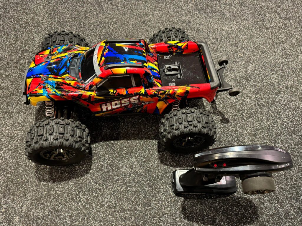 traxxas hoss 4×4 vxl 3s brushless monster truck tsm rtr echt als nieuw met 1 jaar garantie!