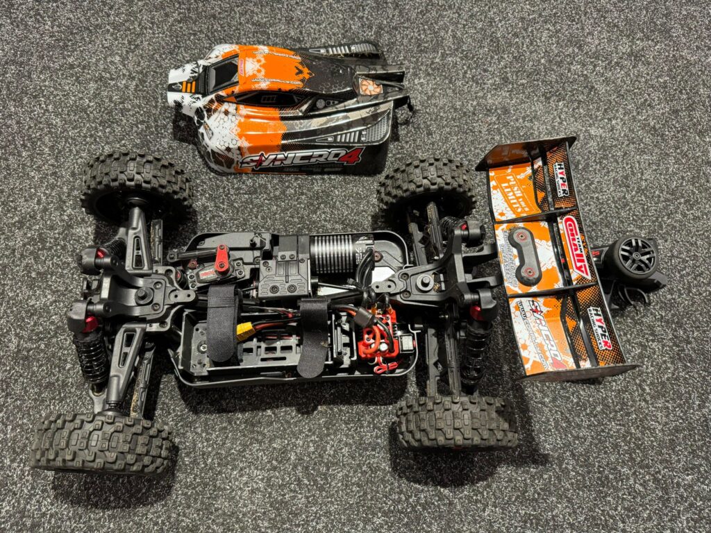 team corally syncro 4 1/8 brushless electro buggy rtr in een zeer nette staat met 1 jaar garantie!