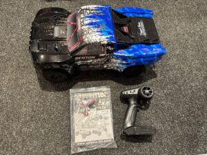 arrma senton 4×4 v3 3s blx brushless short course truck rtr blauw echt als nieuw met de doos erbij!