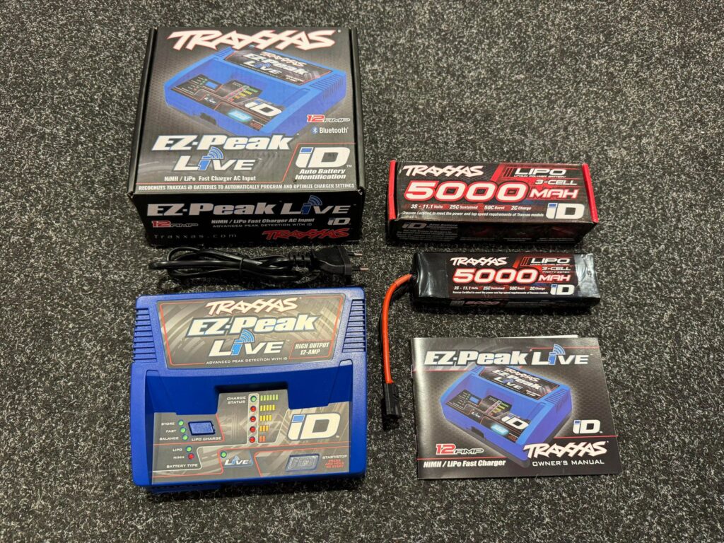 traxxas ez peak live lader + traxxas 5000mah 3s lipo batterij in een top staat!