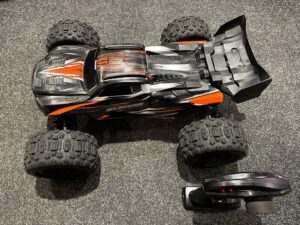 traxxas sledge 1/8 4wd brushless monster truck rtr tsm 2.4ghz blauw met gpm coolingfan (gebruikt maar in orde)!